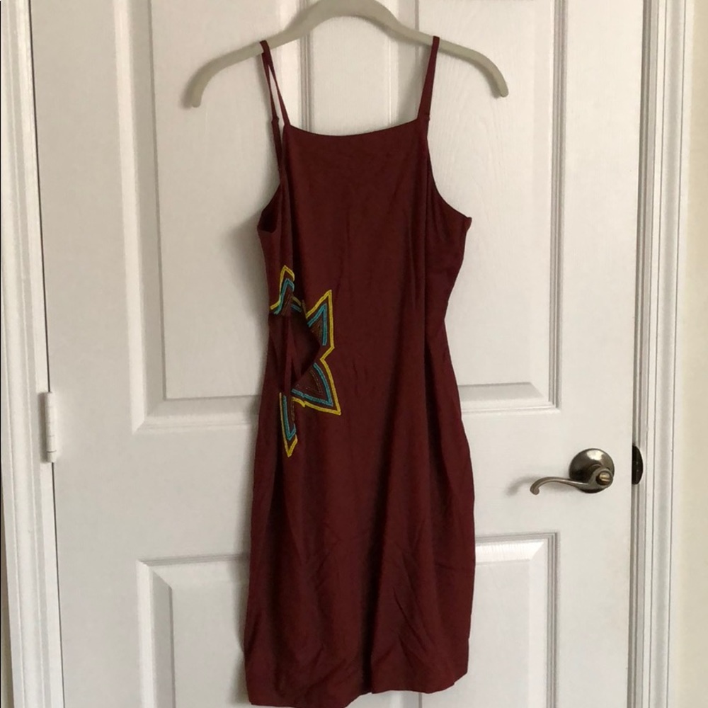 Maroon mini dress with cutout